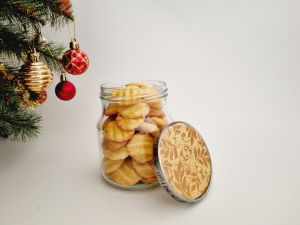 Serinakaker i julekrukke
